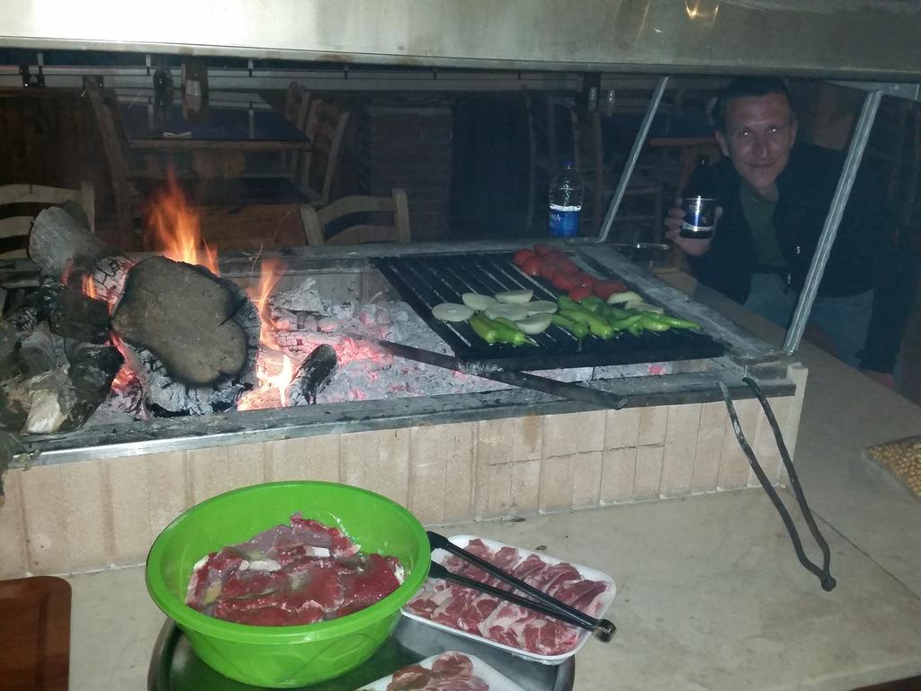 Selenes Pansiyon Kapikiri Exterior foto